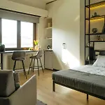Oasis Riverview - Old Town * بوخارست