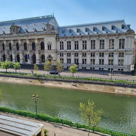 Oasis Riverview - Old Town Bucharest