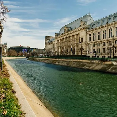 Oasis Riverview - Old Town Apartment *